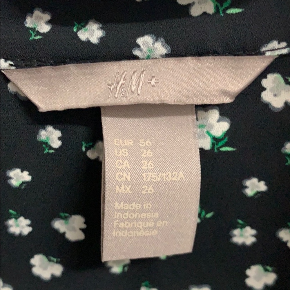 Patterned button down shirt - Picture 4 of 4